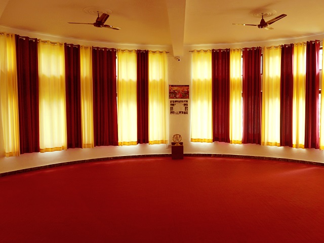 300 Hour Studio